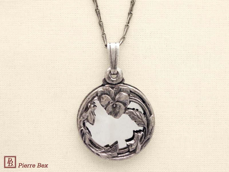 Pierre-Bex Art-Nouveau round locket 41213-02